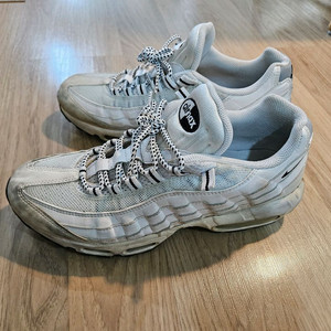 나이키 에어맥스 95 화이트 275 이미지