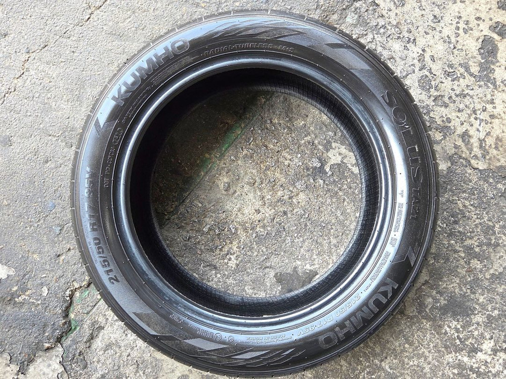 2155017 215 50 17 금호 TA21 타이어 팝니다 이미지