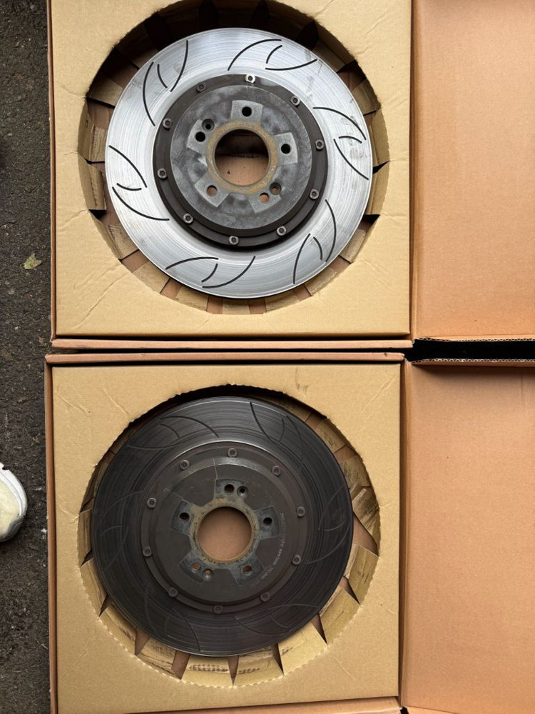 지가토 4p 레드컬러 팝니다 이미지