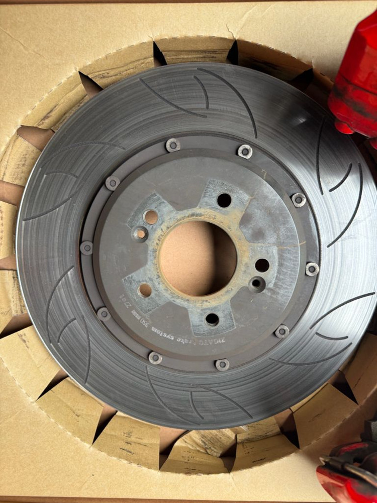 지가토 4p 레드컬러 팝니다 이미지