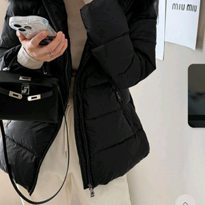 데일리룩 신상 몽클폭스패딩 블랙M (택만 제거했습니다.)