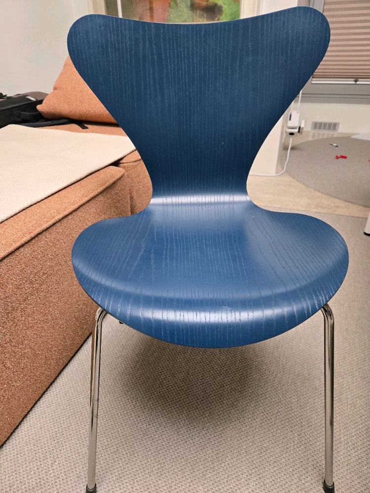 프리츠한센 세븐체어 네이비 이미지