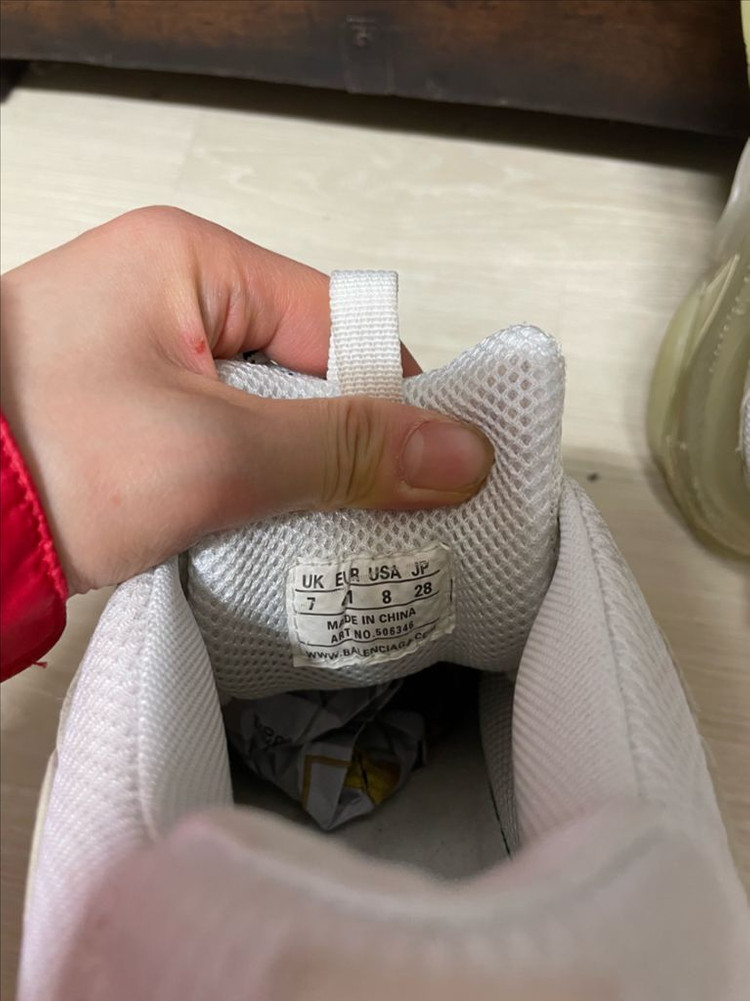 발렌시아가 트리플 S 클리어 솔 화이트 - 41 사이즈(265~270) 이미지