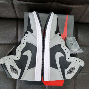 나이키 조던 1 쉐도우 이미지