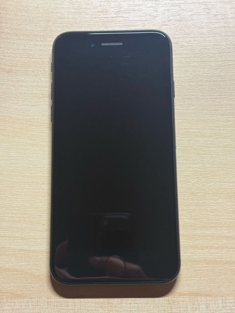 아이폰 SE 2세대--1