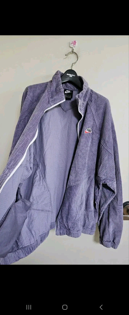 나이키 헤리티지 코듀로이 윈드러너 남녀공용 이미지