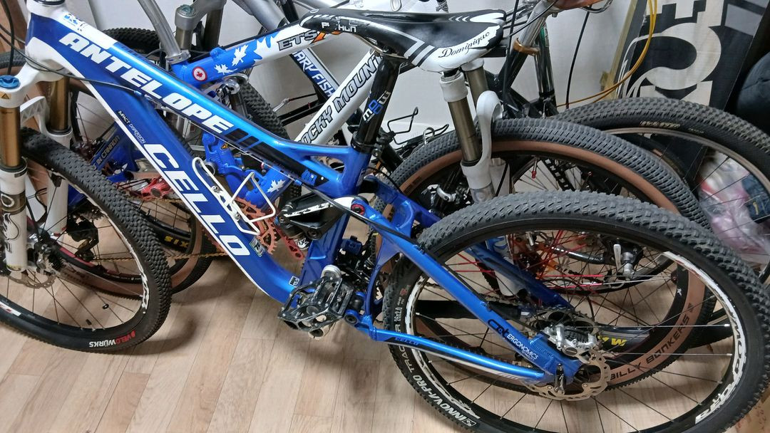 첼로 인텔로프70--9