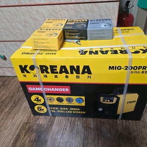 코리아나 MIG-200PRO 용접기