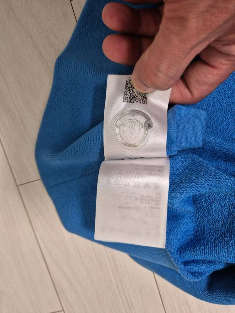 몽클레어 MONCLER 자수 후드티--5