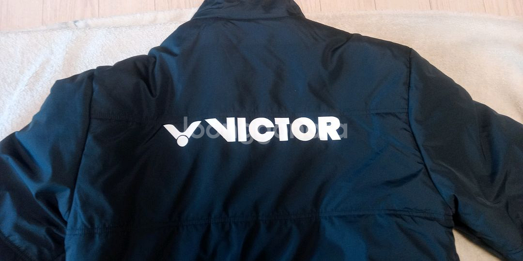 빅터 victor 배드민턴 하프 패딩 팝니다--8