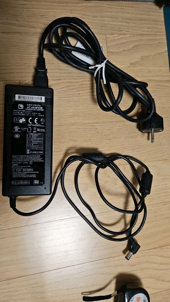 LG일체형 PC 어댑터 이미지
