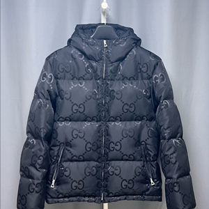 [정품] 백화점판 , 새상품급 / 46 구찌 GG 로고 패딩 블랙