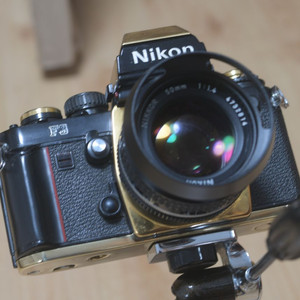 니콘 F3 HP 필름카메라 + 50mm f/1.4 렌즈 이미지