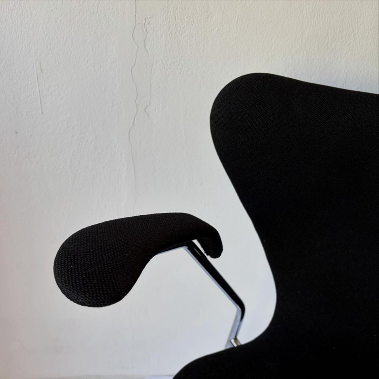 프리츠한센 세븐체어 3207 암체어 모델--5