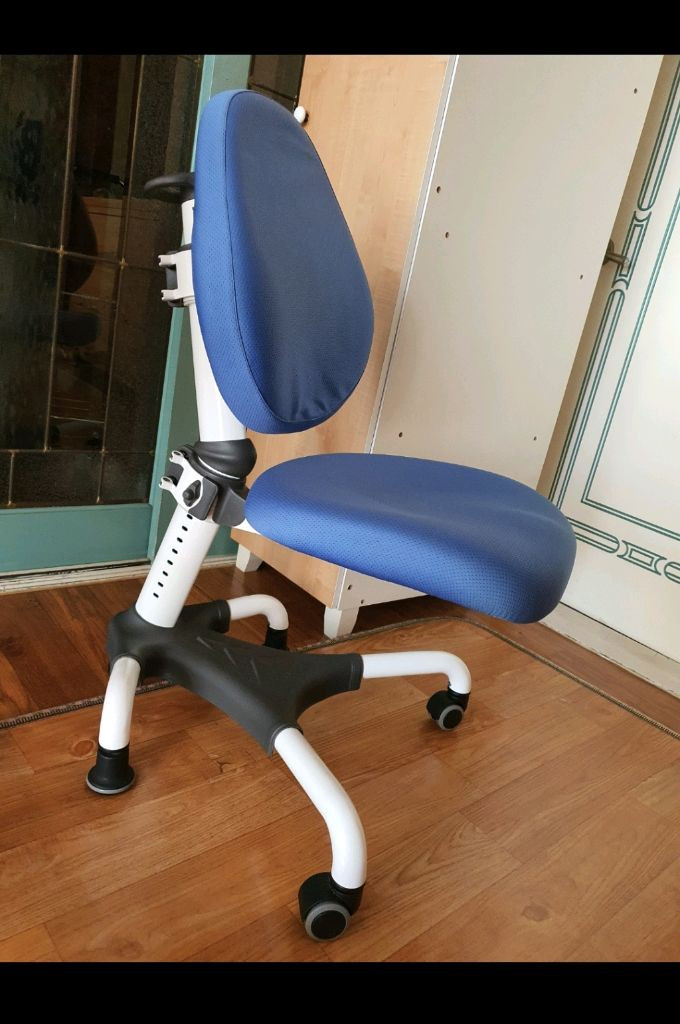 니스툴 그로우의자2개 둘다 얼마 안써서 깔끔 매우 튼튼 저렴하게 9만원 이미지