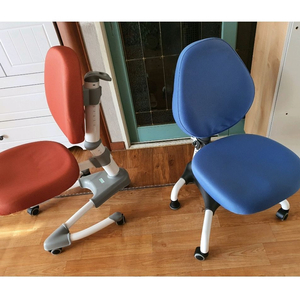 니스툴 그로우의자2개 둘다 얼마 안써서 깔끔 매우 튼튼 저렴하게 9만원 이미지