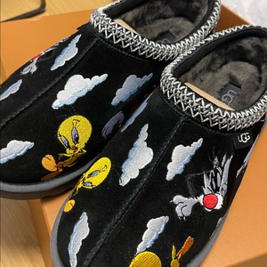 [US8 a260] Ugg x Palace 루니툰 타스만