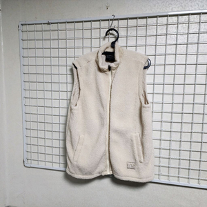 (상태굿)EXR뽀글이조끼(남100)