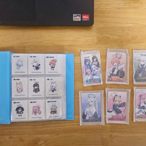 블루아카이브 띠부실77종,스티커북,포토카드 팝니다 이미지