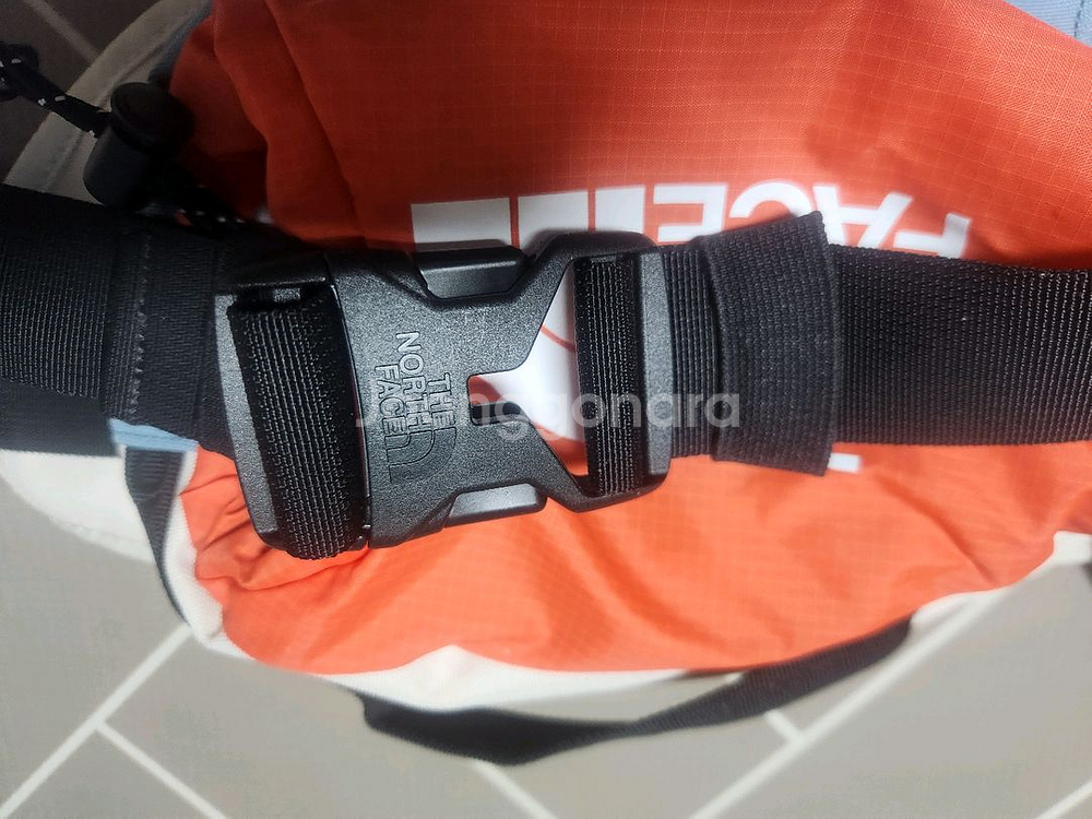 노스페이스 라이트 보저 힙색 슬링백--1