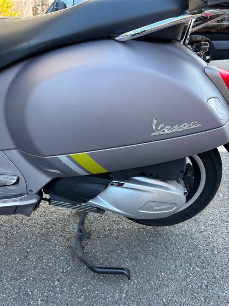 베스파 GTS300 슈퍼테크--3