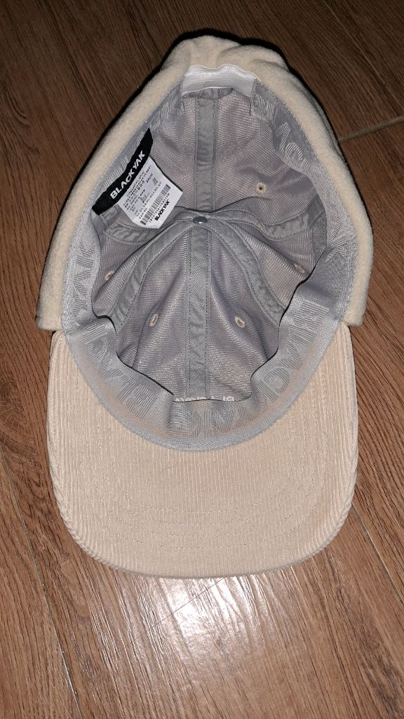 블랙야크 모자 1만원 이미지