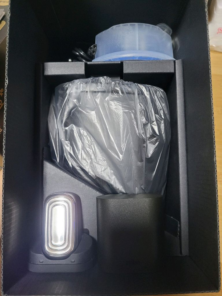 브라운 Series 9 Pro 전기면도기 스킨케어 세트 + 추가면도날--1