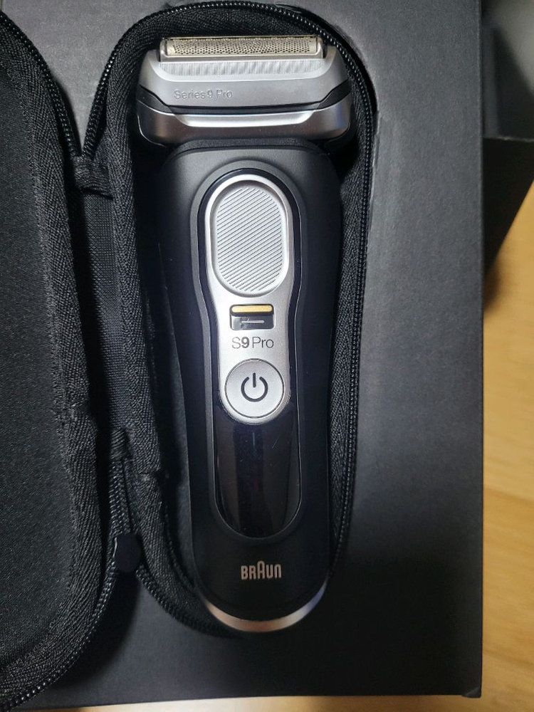 브라운 Series 9 Pro 전기면도기 스킨케어 세트 + 추가면도날--2