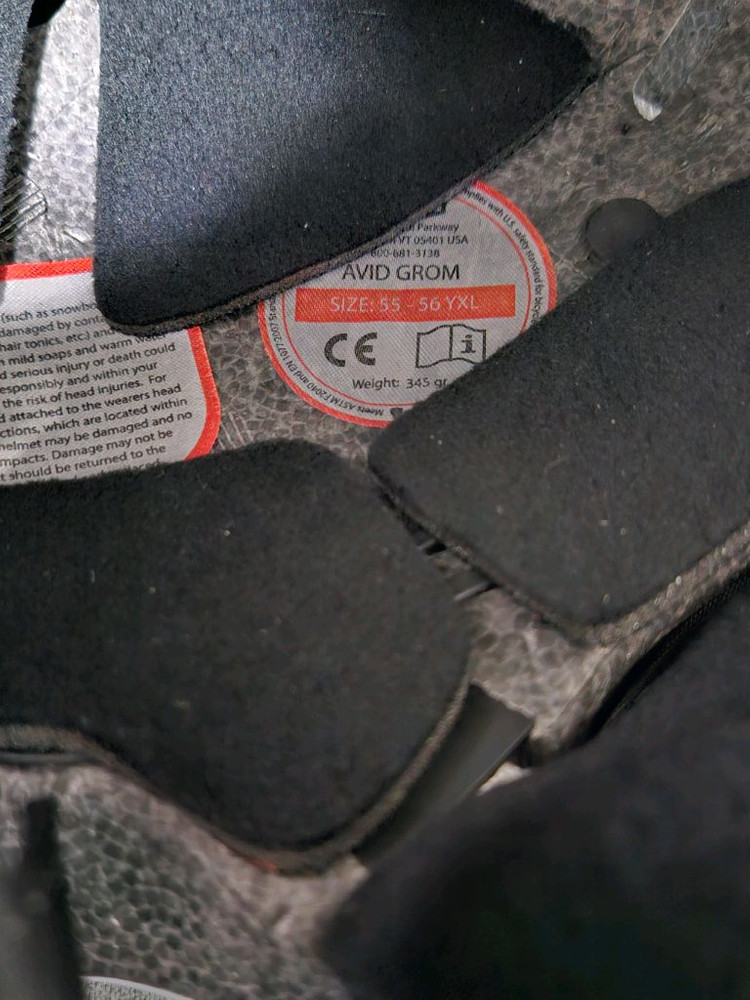 아비드 레드 헬멧 M사이즈 스노보드 보드 아동용--4