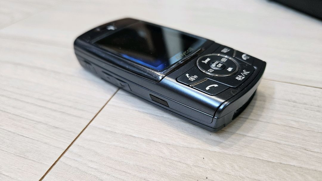 SCH C230 삼성 슬라이드폰 2G폰 (피쳐폰)--1