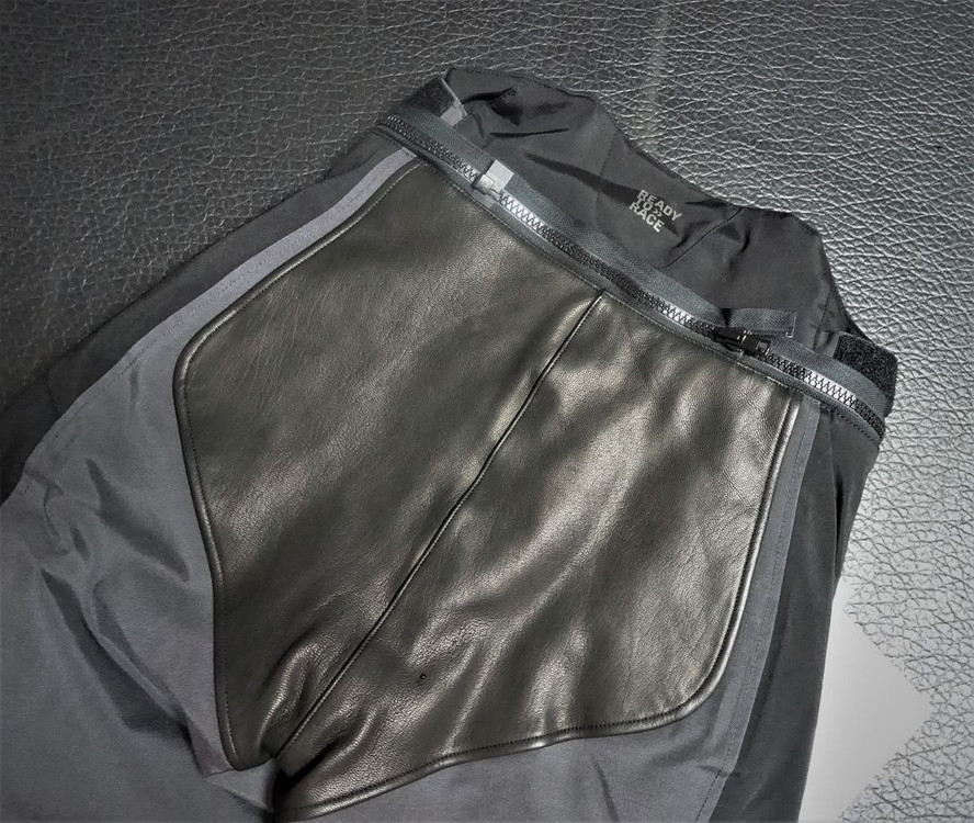 ktm 랠리수트세트(가죽콤비) 50(M) 70만(택포)--8