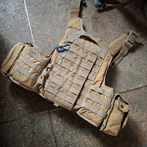 전술조끼. 밀리터리조끼