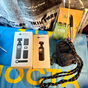 (새상품) DJI 오즈모 포켓 2 크리에이터 콤보 미사용 (4K 카메라)