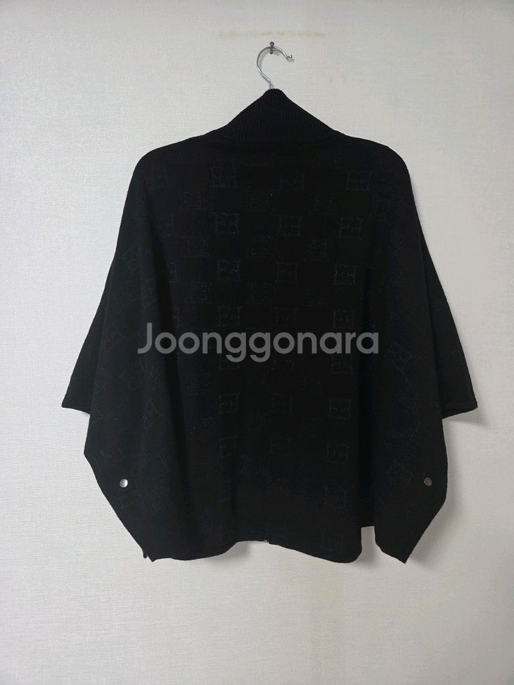 에스까다 캐시미어 니트케이프66.77--1