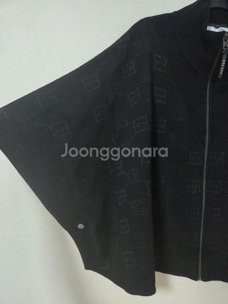 에스까다 캐시미어 니트케이프66.77--3