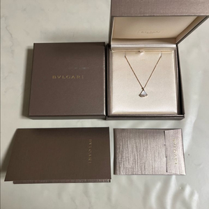 불가리 디바스드림 로즈골드 한줄파베 목걸이 판매합니다.