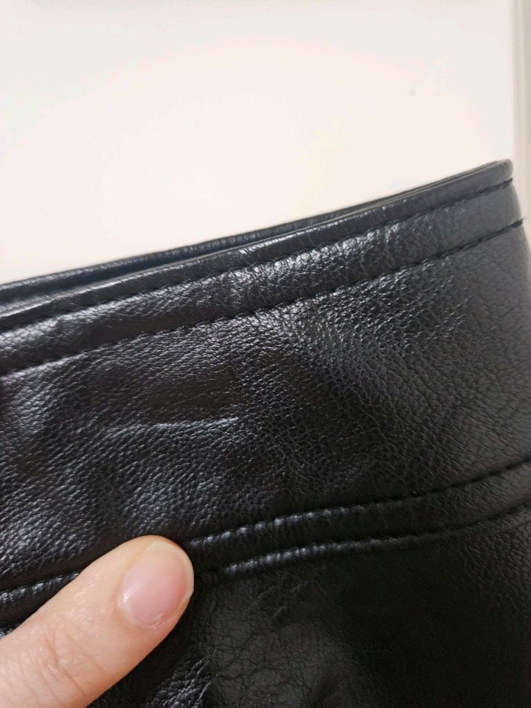 구호플러스 Faux Leather 미니 스커트 블랙--7