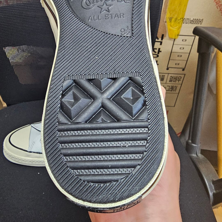 329- [새상품]컨버스 척 70 레더 문베이스 280 이미지