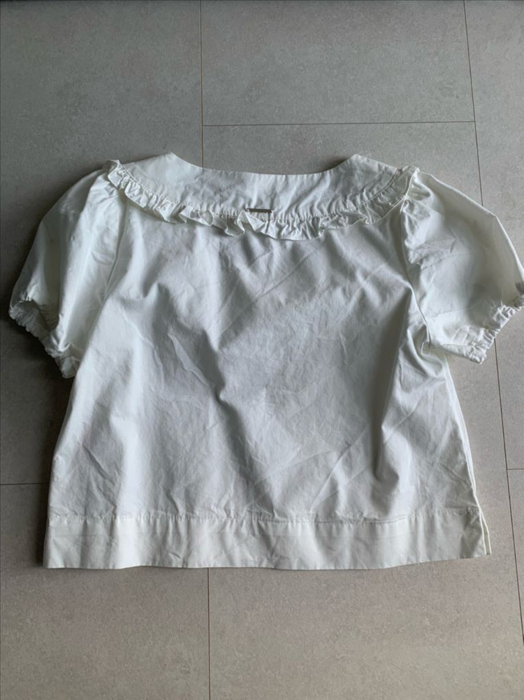 포에토 테이블 블라우스 이미지