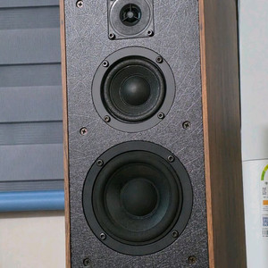 칼라스 로빈 3웨이 북셸프 스피커