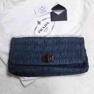 프라다 고프레 데님 클러치