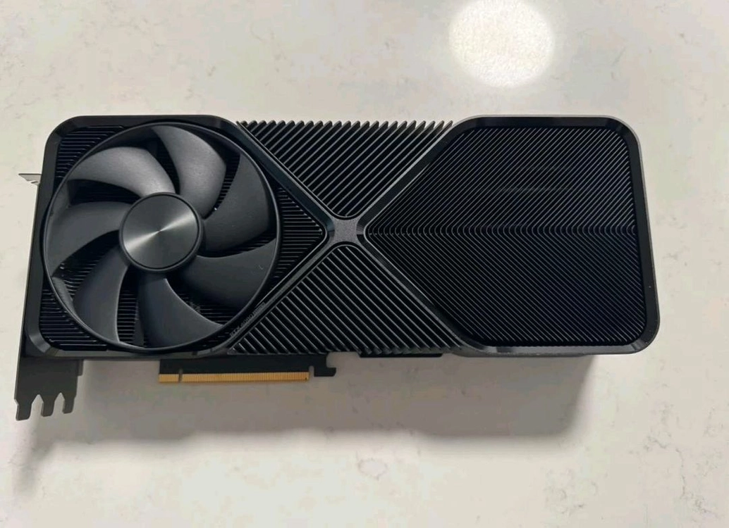 NVIDIA GEFORCE RTX 4080 SUPER 16GB 이미지
