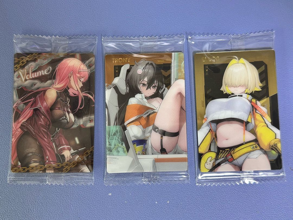 니케 웨하스 3탄 트로니 카드 미개봉 이미지