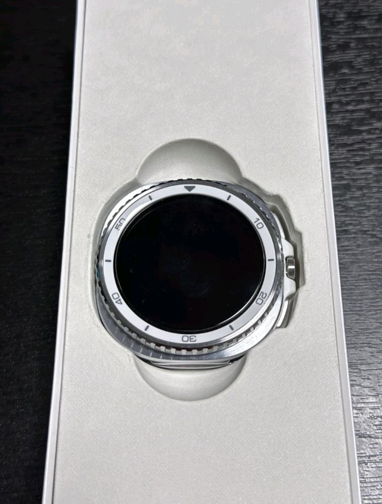 단순개봉 갤럭시워치8 LTE 자급제--2