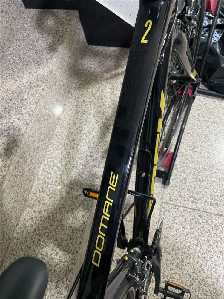 트렉 도마니AL2 (사이즈 50cm) 판매합니다! 이미지