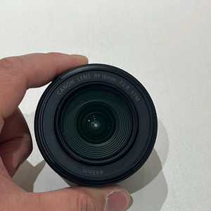 캐논 rf 16mm F2.8 렌즈 팝니다.