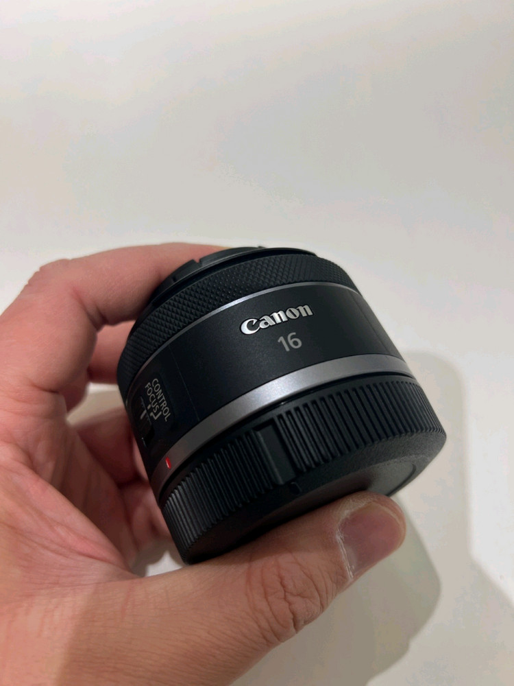 캐논 rf 16mm F2.8 렌즈 팝니다.--3