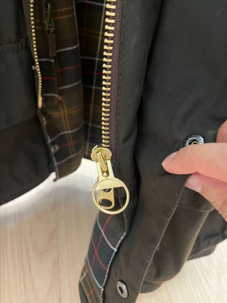 바버 클래식 뷰포트 왁스 자켓 42 올리브 이미지