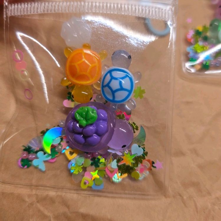 지퍼백 거북이 D고리 키링 4개. (귤/사과/포도/딸기) 이미지