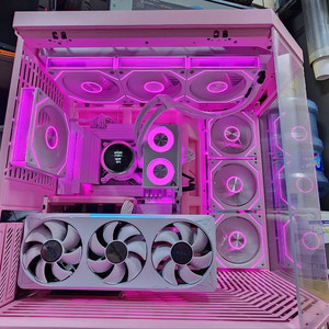 고성능 핑크 게이밍 PC (라이젠 7 7800X3D & RTX 5070 & RAM 32GB)